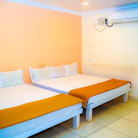 Aditi Rooms Tiruchirappalli Bagian luar foto