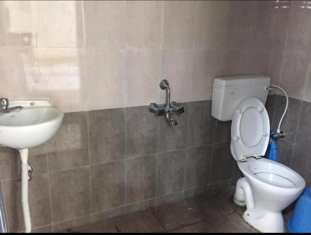 Aditi Rooms Tiruchirappalli Bagian luar foto