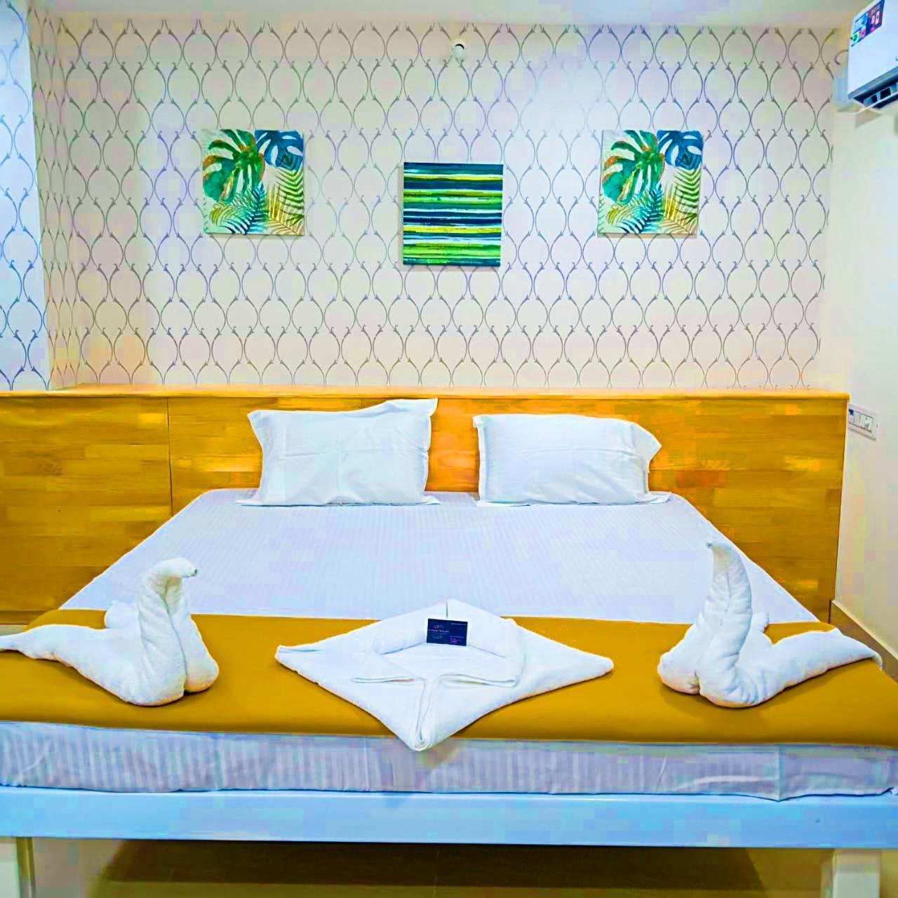 Aditi Rooms Tiruchirappalli Bagian luar foto